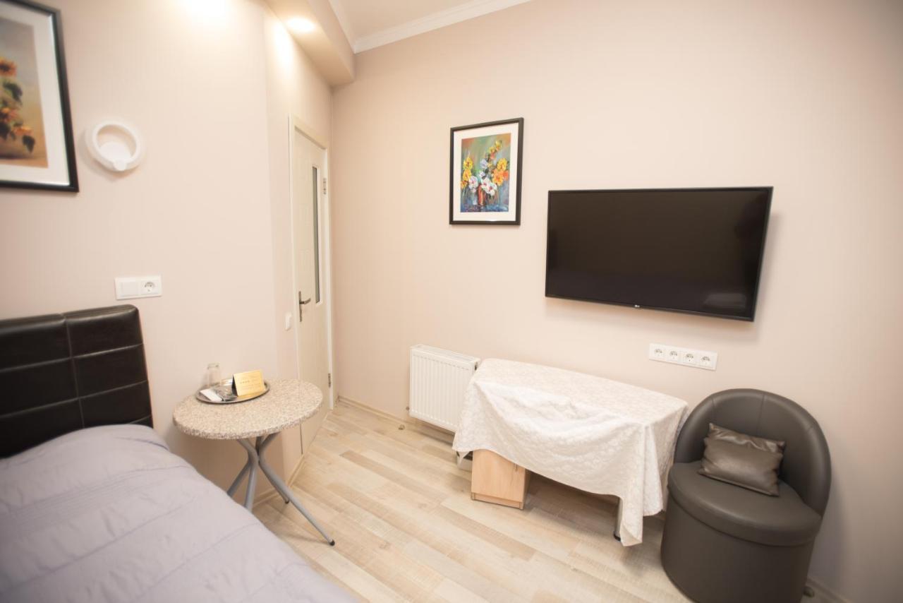 Altin Palace Comrat Extérieur photo