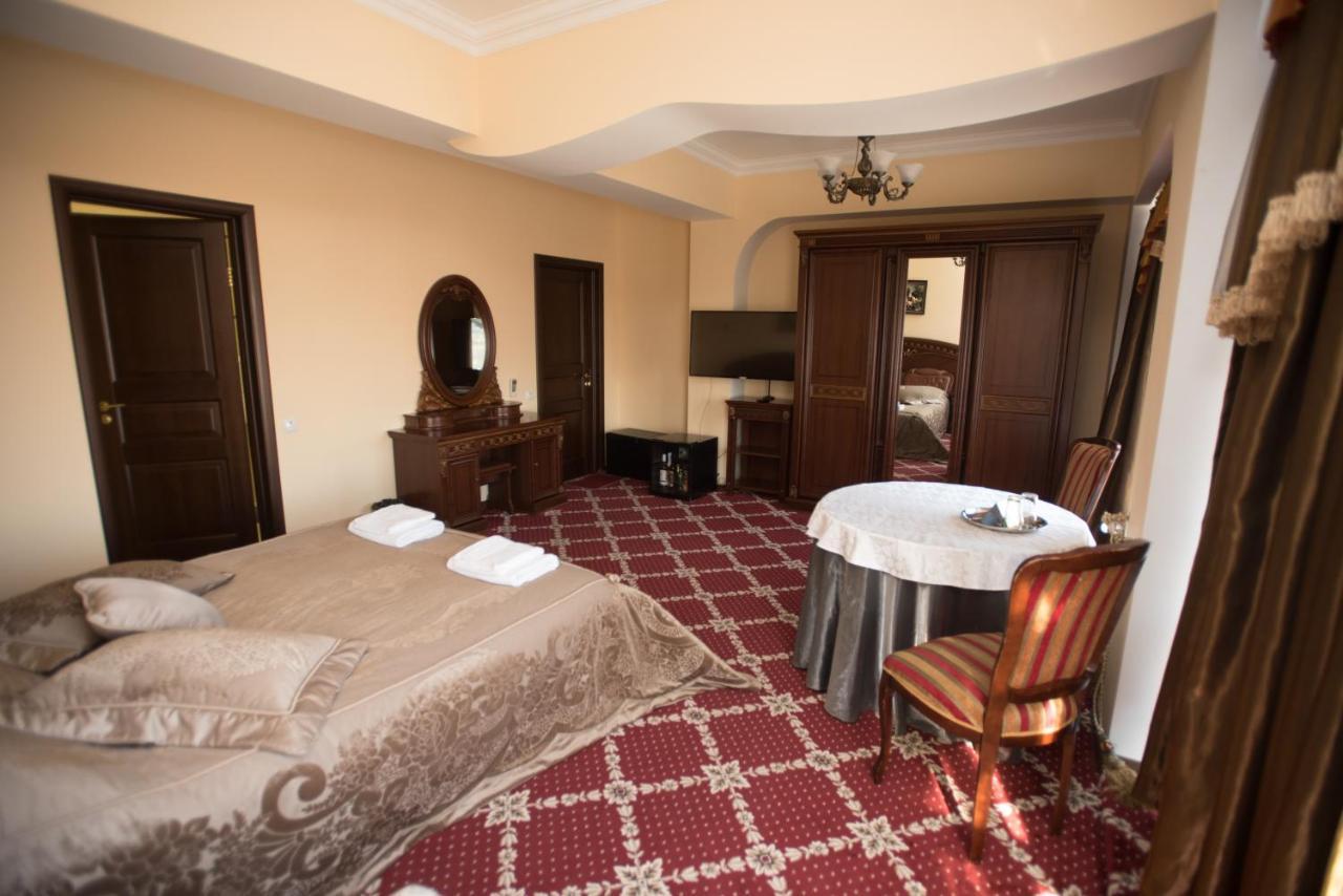Altin Palace Comrat Extérieur photo