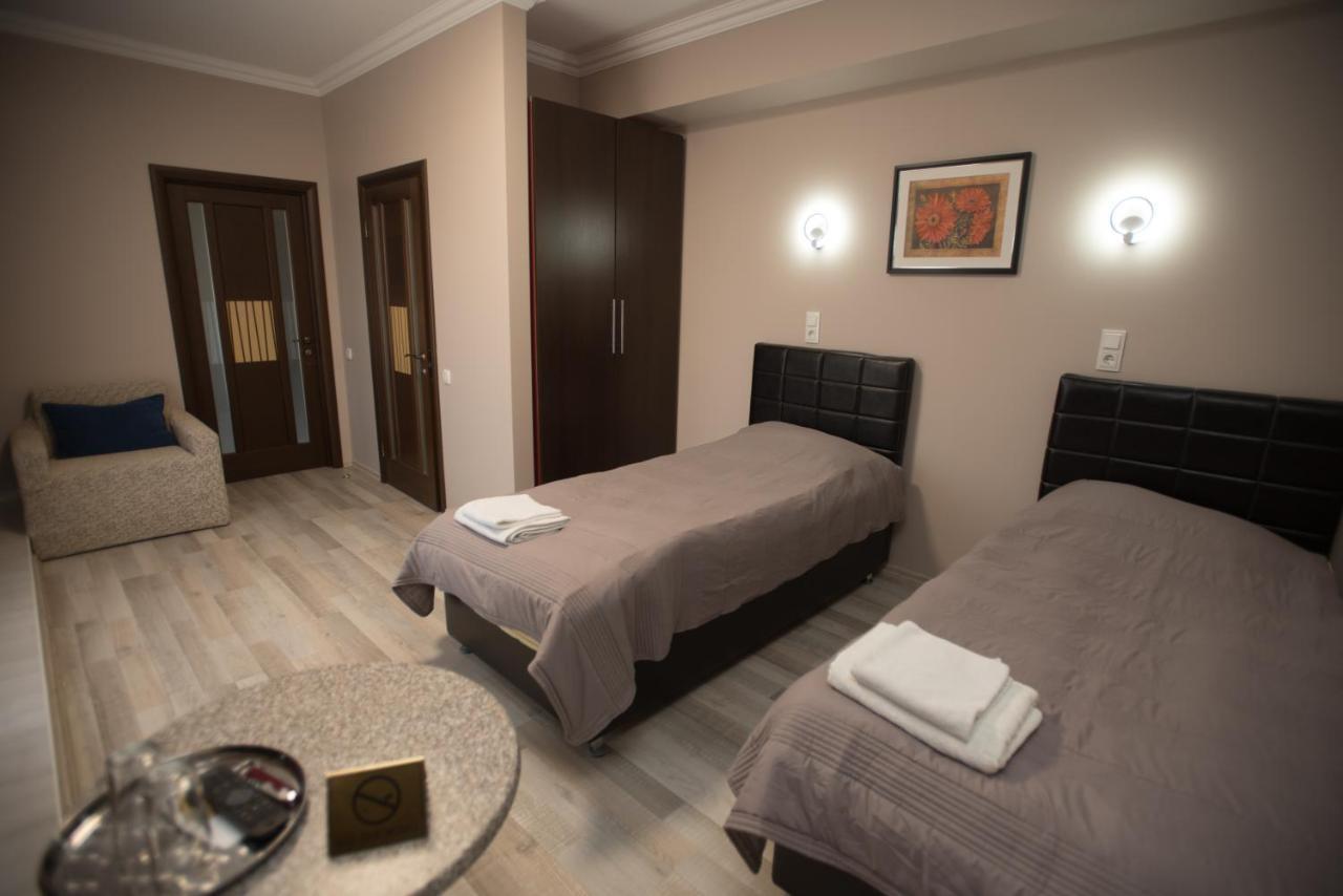 Altin Palace Comrat Extérieur photo