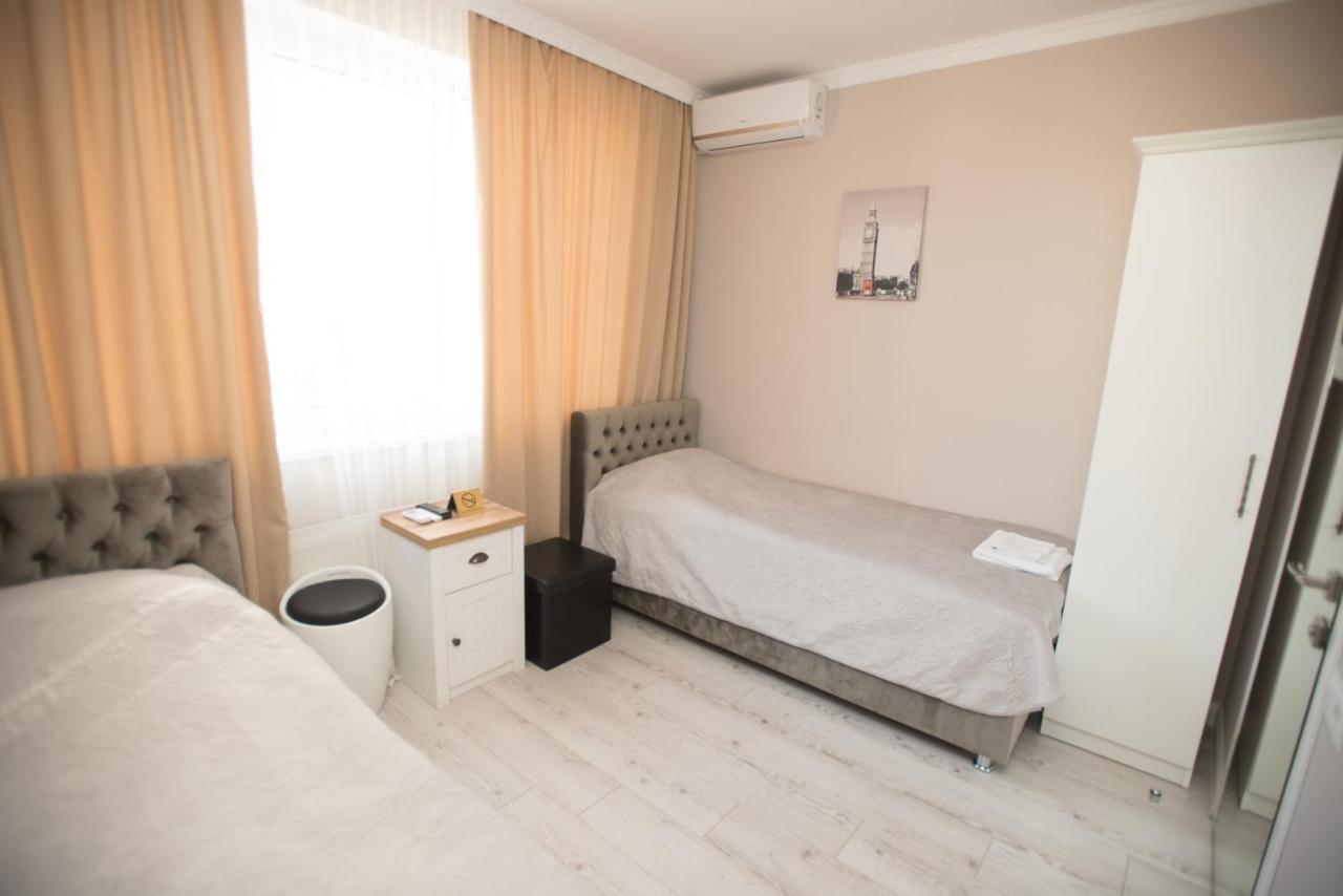 Altin Palace Comrat Extérieur photo