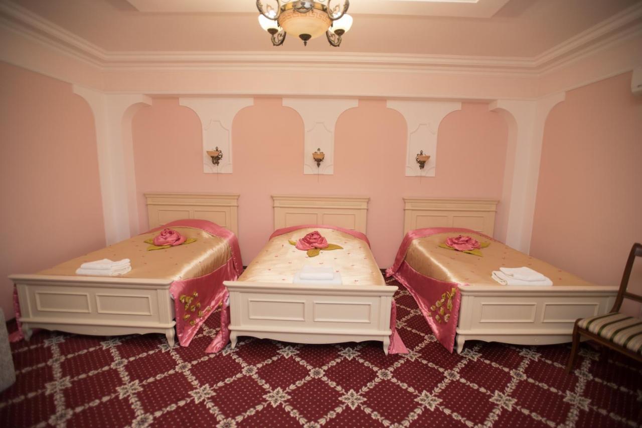 Altin Palace Comrat Extérieur photo