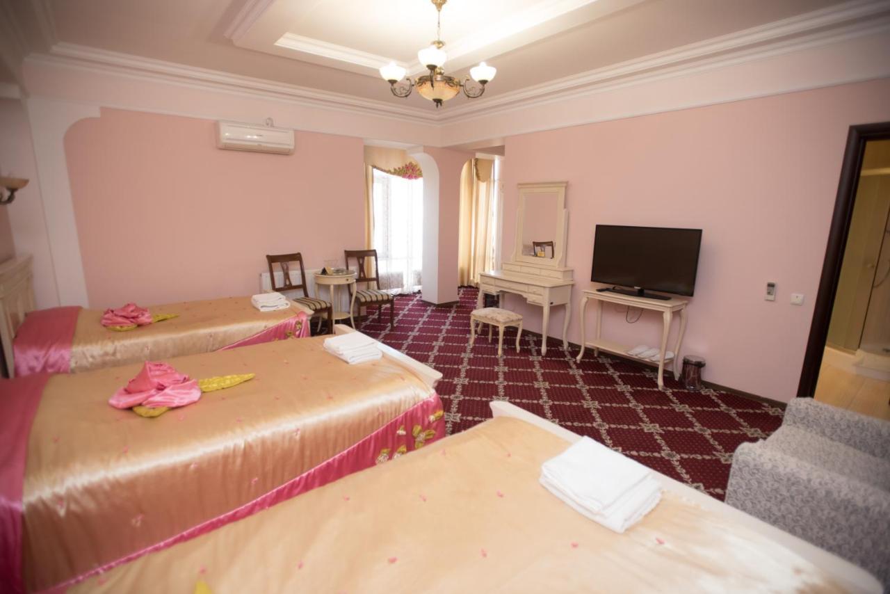 Altin Palace Comrat Extérieur photo